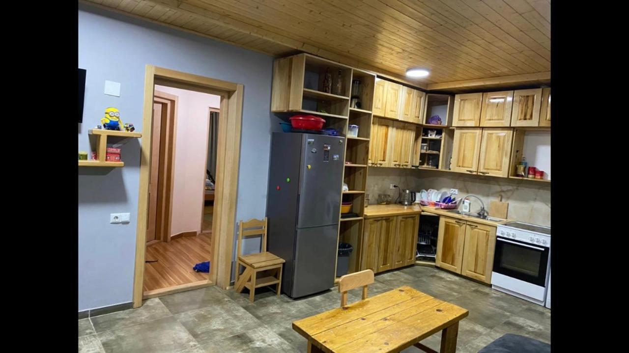 Sana Guest House Mestia Ngoại thất bức ảnh